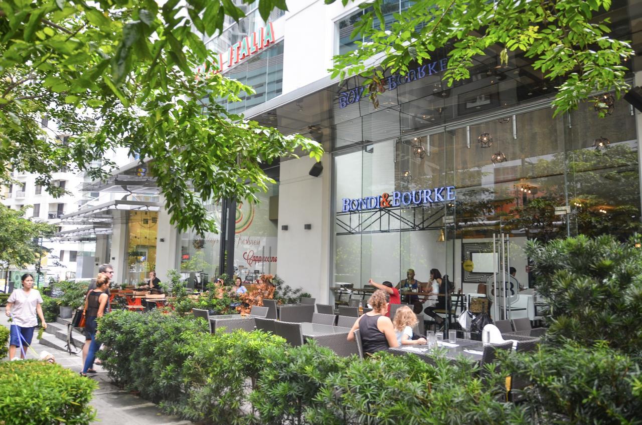 Oasis Regency @ Fort Victoria Bgc Taguig Exterior foto